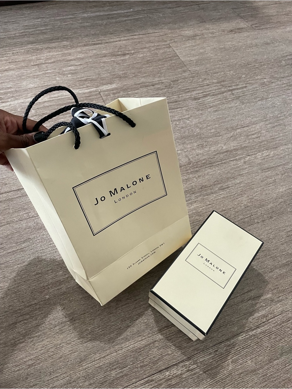 Jo Malone Cream and Black Gift Bag with Box Set